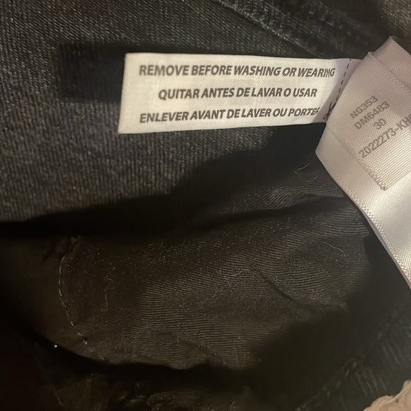 Madewell Cali Demi-Boot Jeans Chewed-Hem Edition - Picture 9 of 14